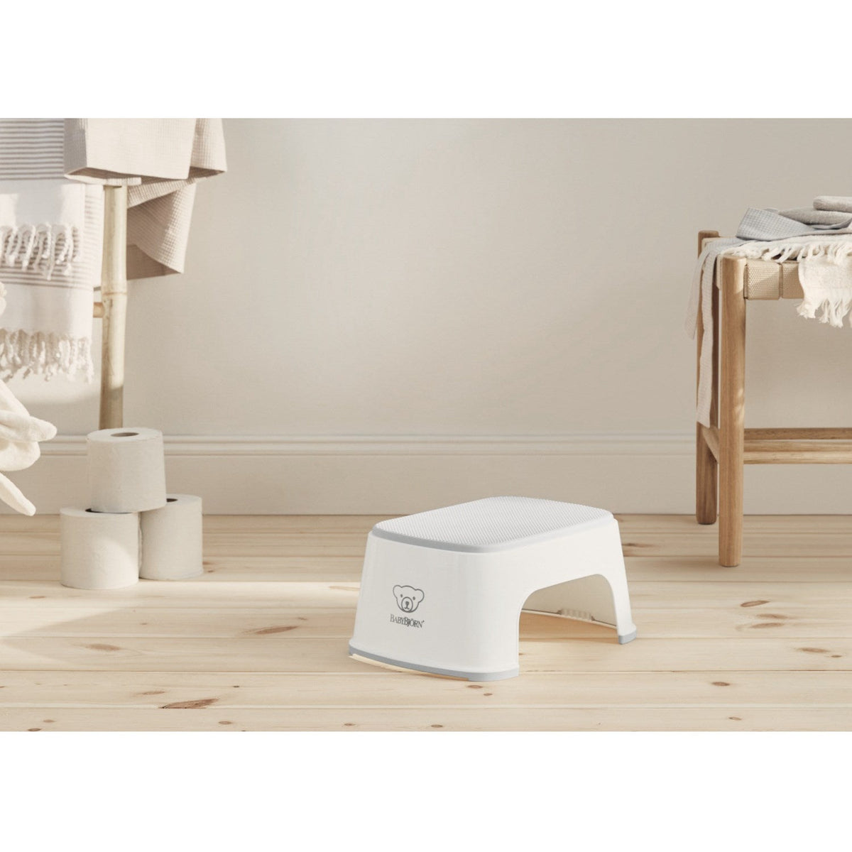 BabyBjörn White/Grey Børnetaburet