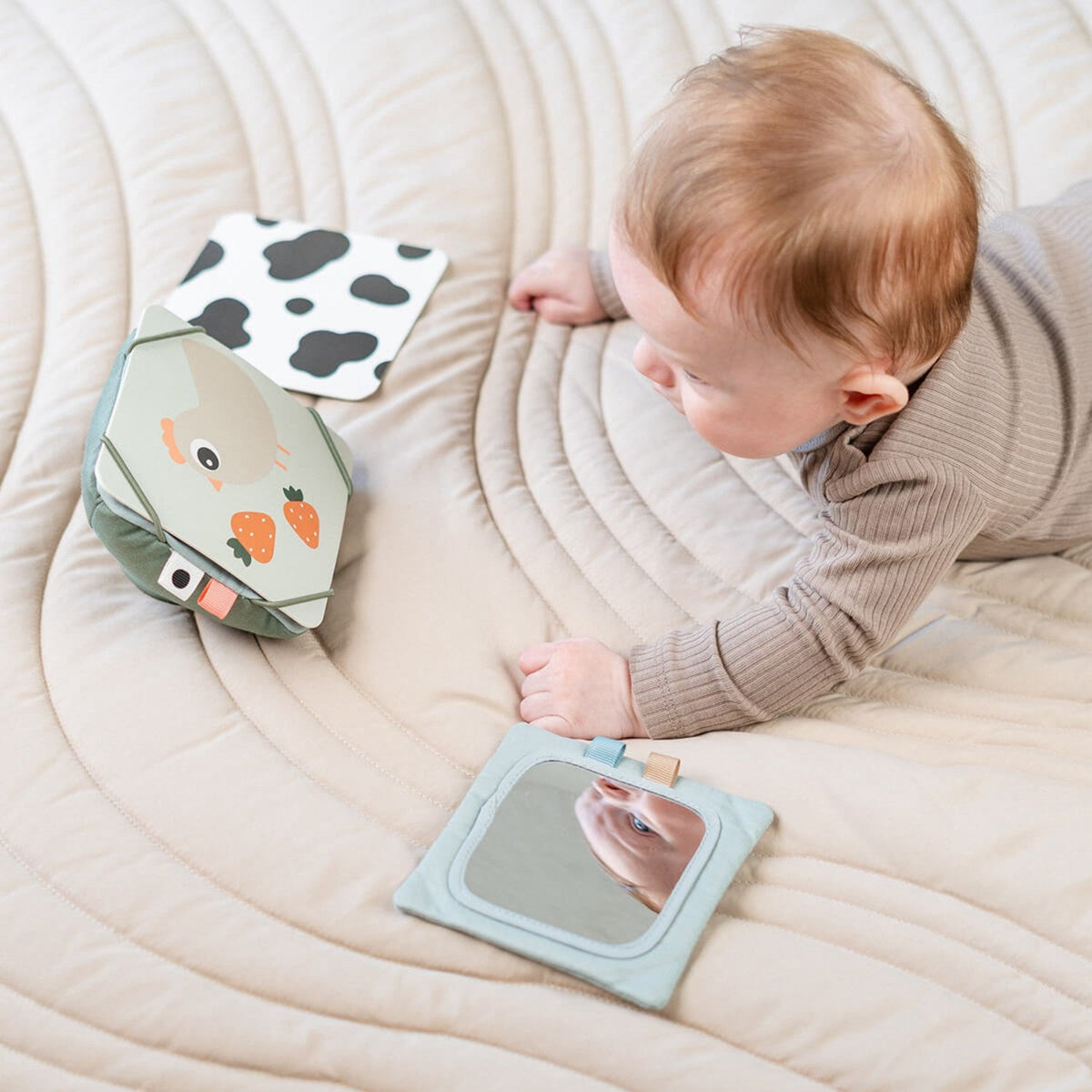 DonebyDeer Tiny Farm Green Baby Kontrastkortholder