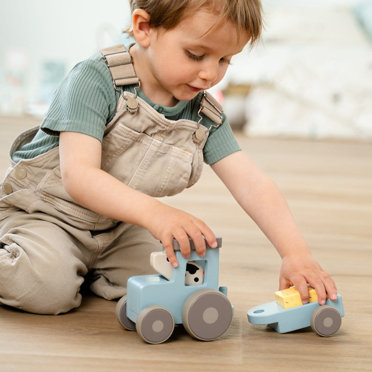 DonebyDeer Blue Tiny Farm Traktor Dotti