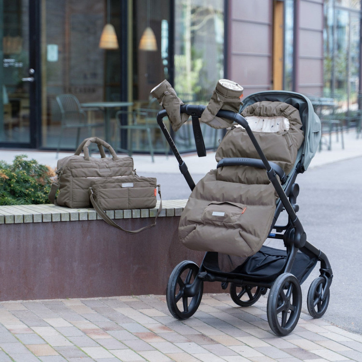 DonebyDeer Taupe Quiltet Pusletaske