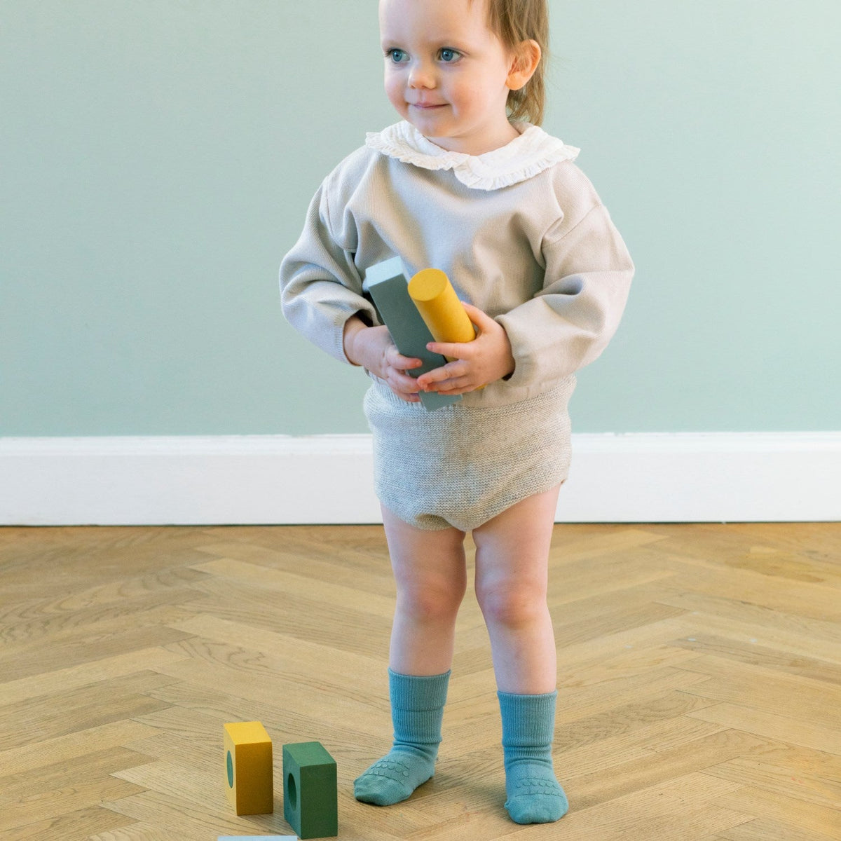 Gobabygo Dusty Blue Non-Slip Strømper Bambus
